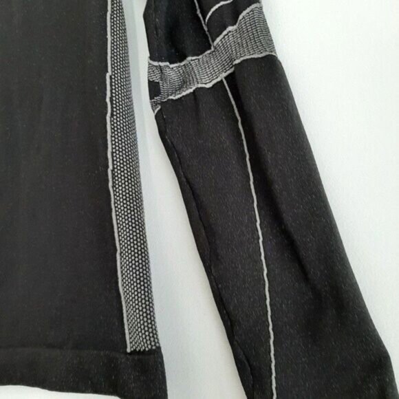 SPYDER Athletic Base Layer Long Sleeve Top Kids Youth Sz L / XL - Picture 4 of 9